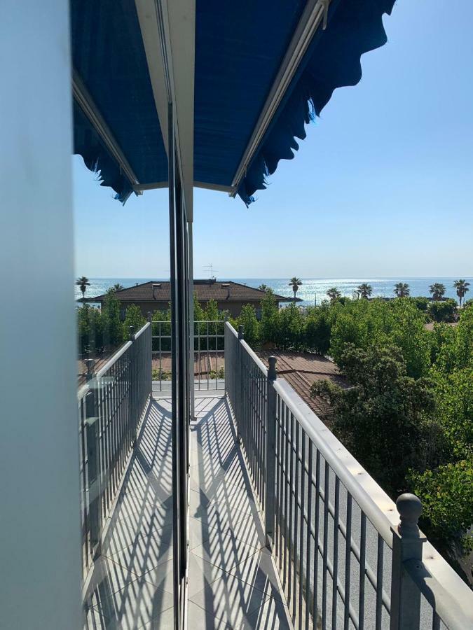 Attico Sul Mare Apartment Fermo Luaran gambar